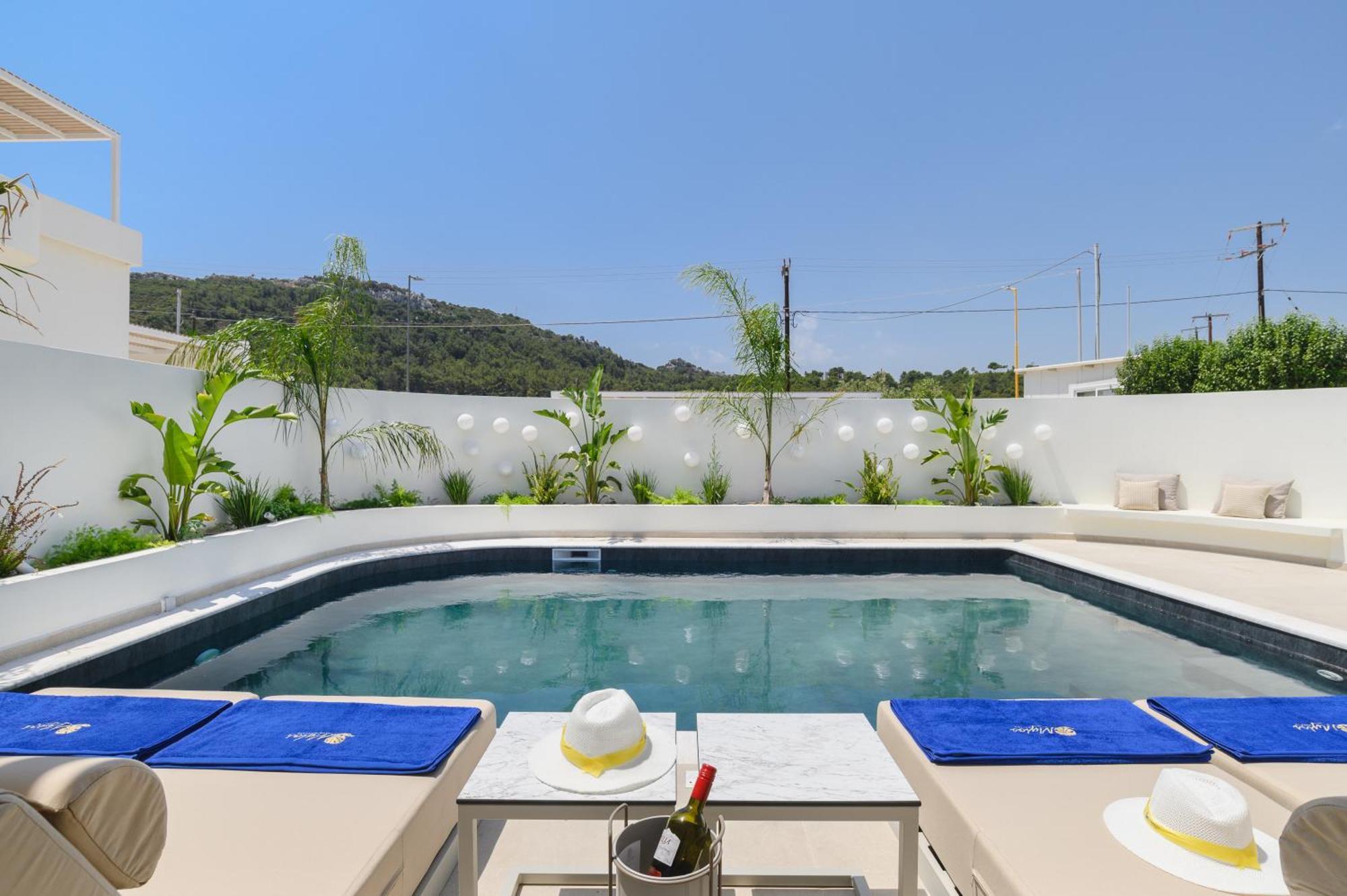 Mylos Luxury Escape Villa