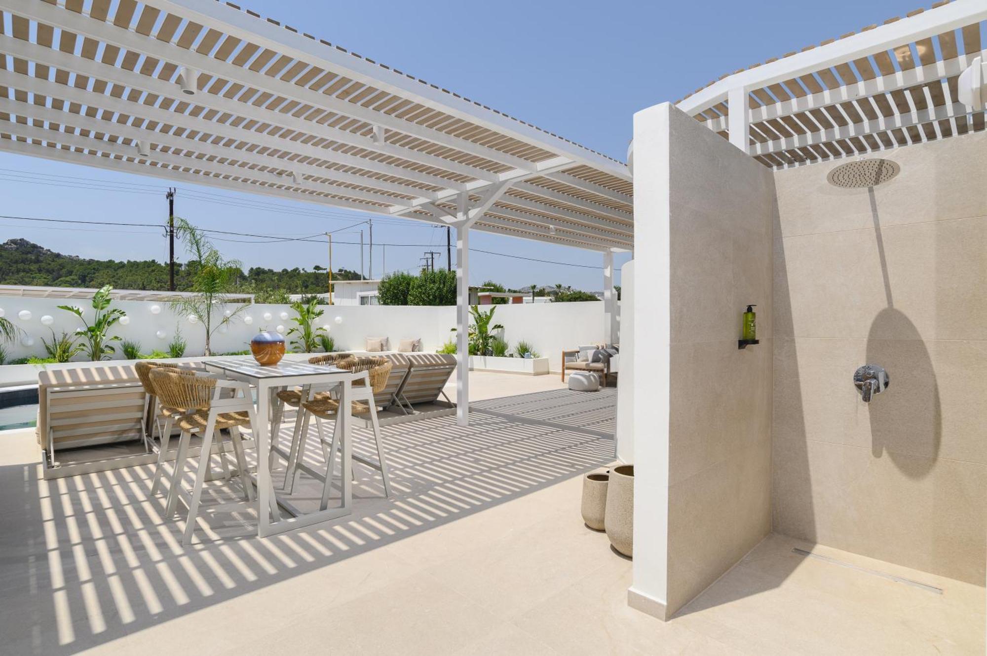 Villa Mylos Luxury Escape *